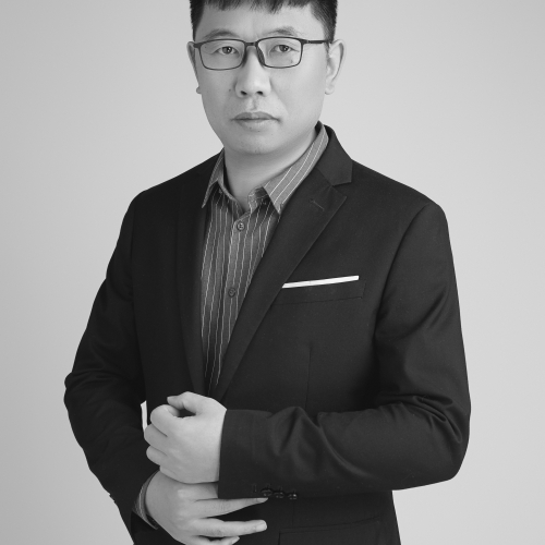 幕墙副总监刘建国